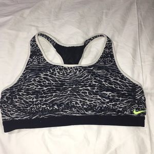 Sports bra